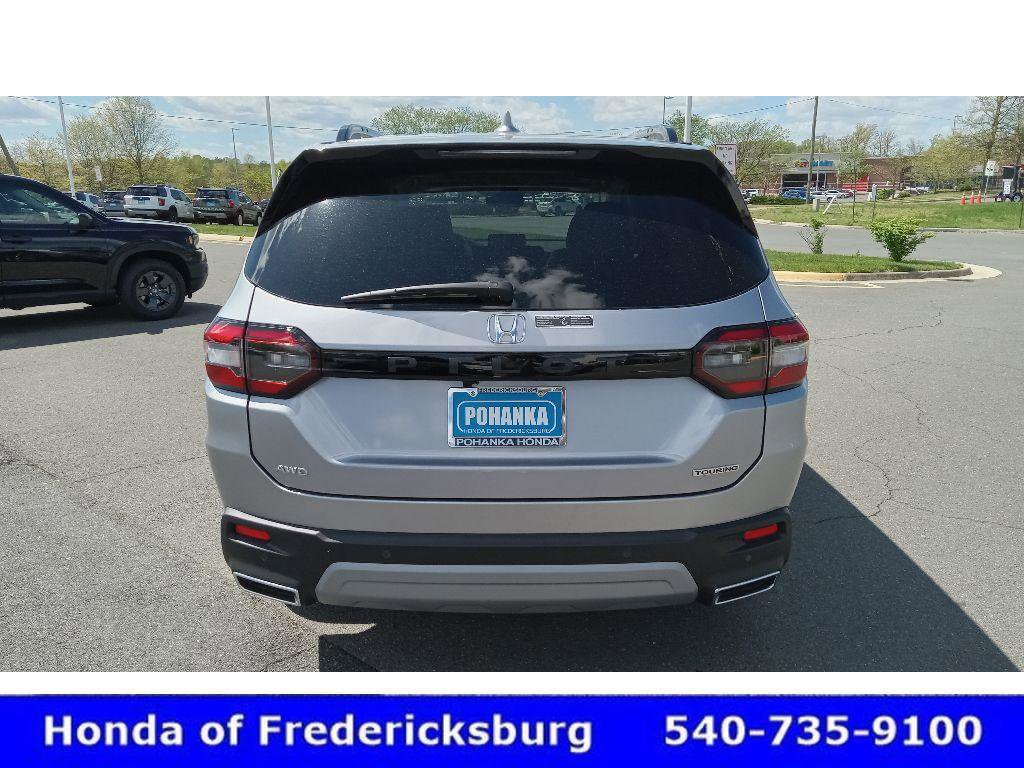 Certified 2025 Honda Pilot Touring image 6