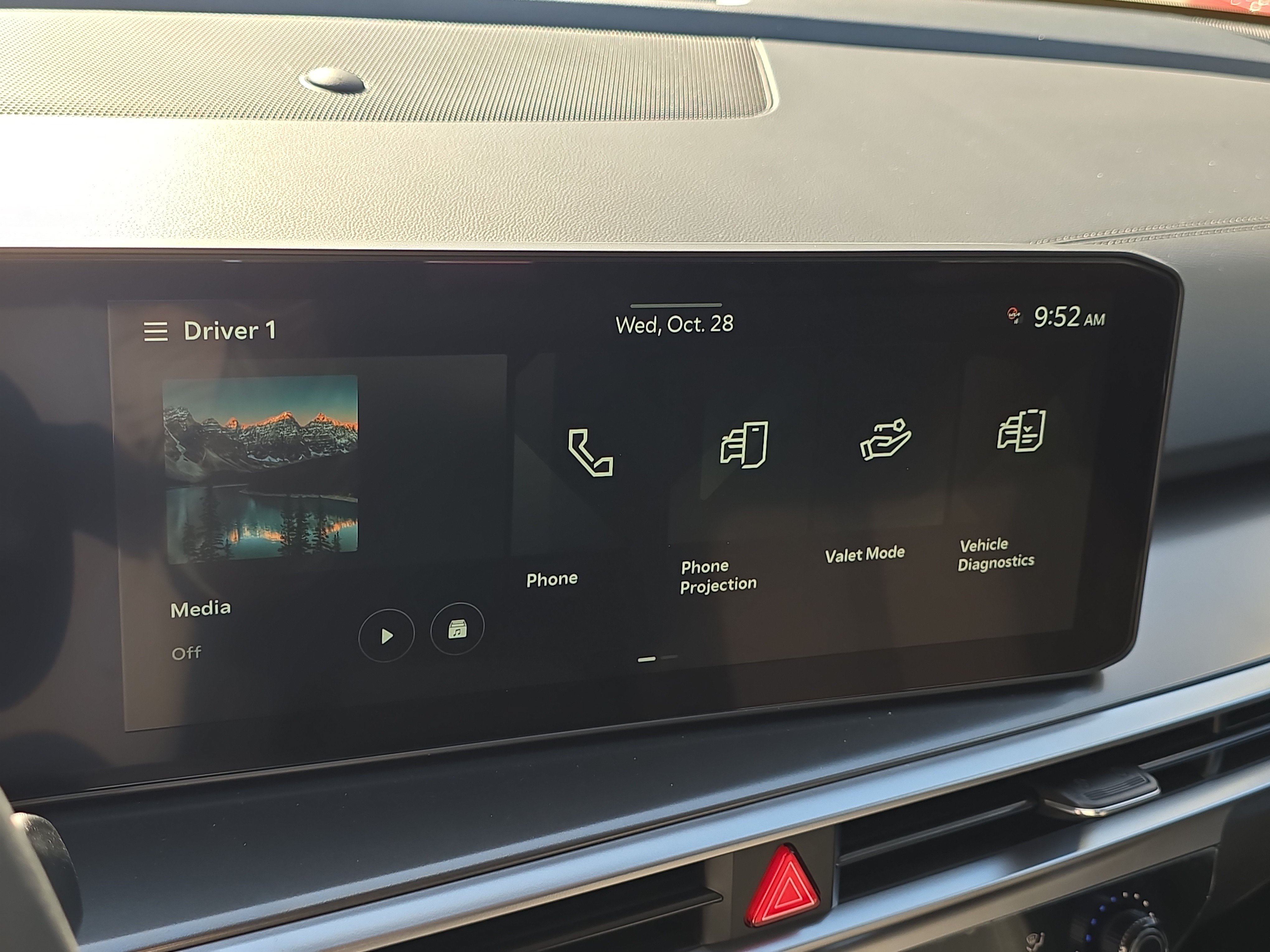 New 2026 Kia Sorento LX FWD image 21