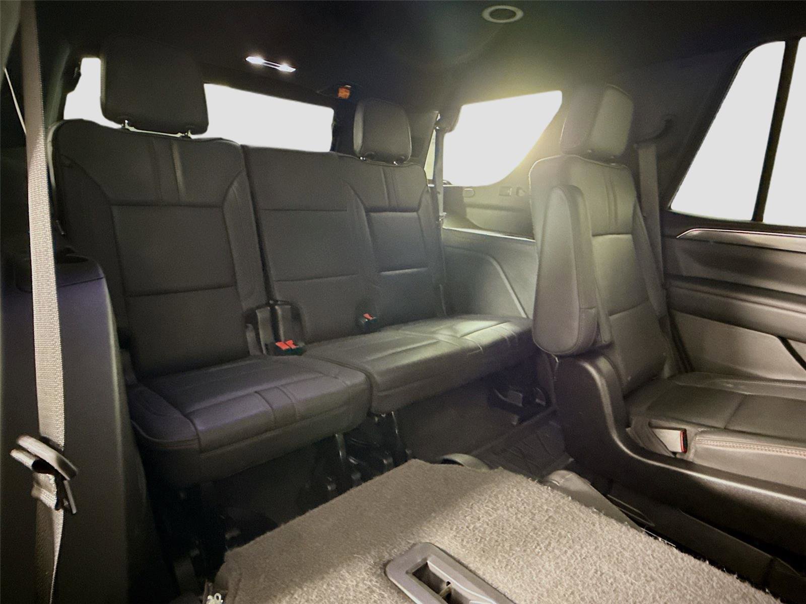 Used 2022 Chevrolet Tahoe RST w/ Luxury Package image 20