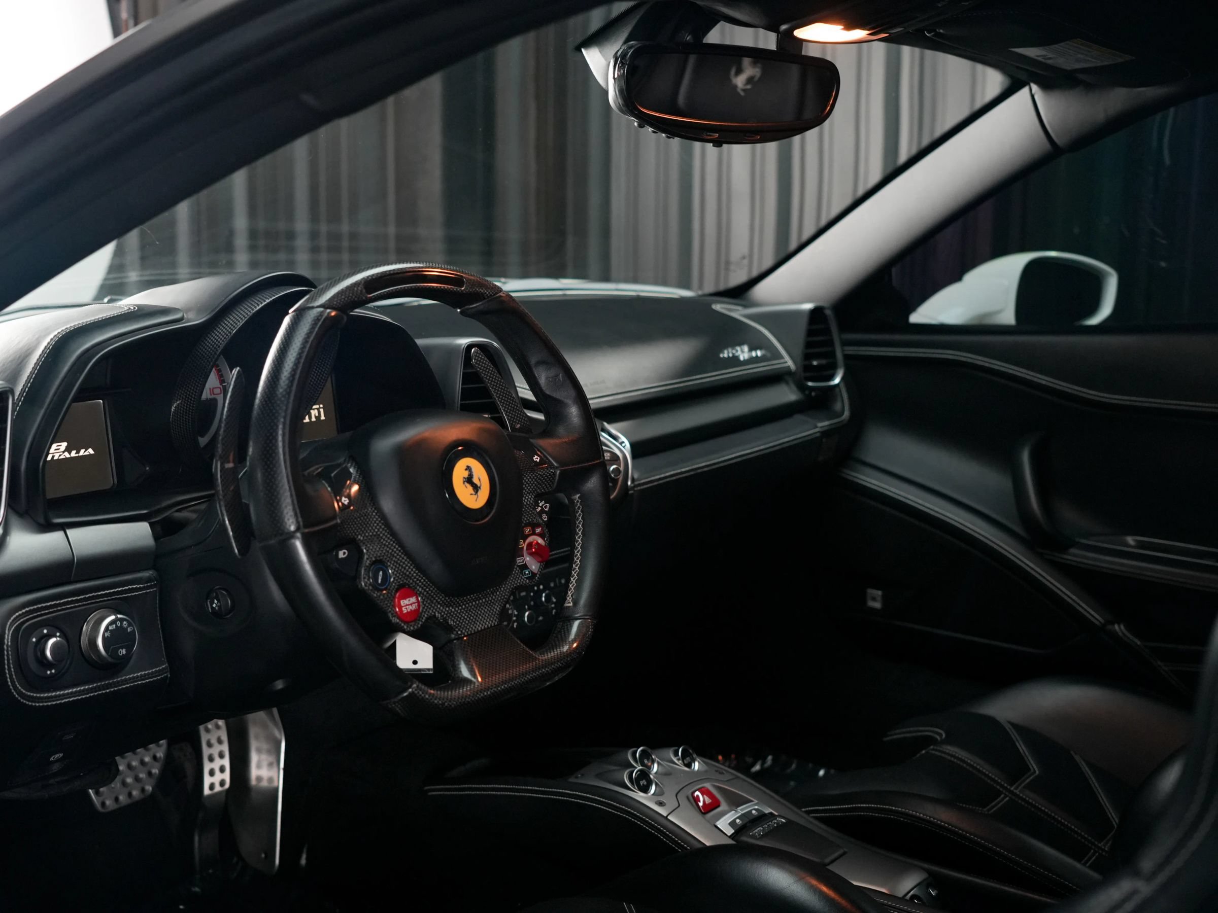 Used 2010 Ferrari 458 Italia Coupe RWD image 11