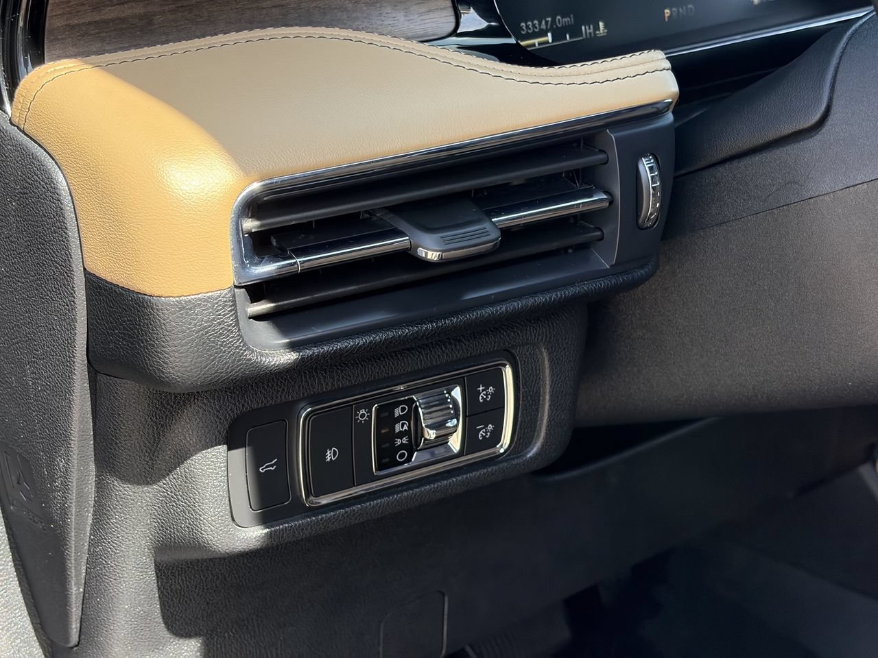 Used 2021 Lincoln Corsair Reserve FWD image 25