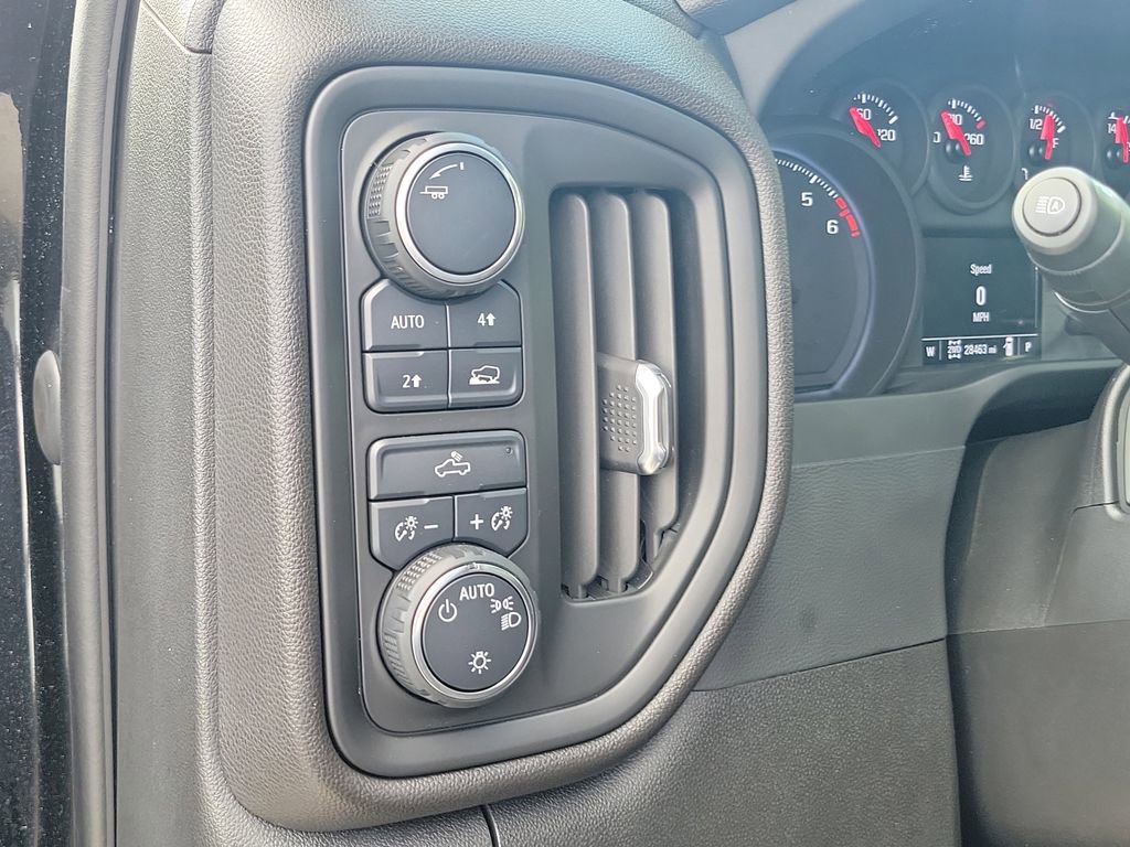 Certified 2023 Chevrolet Silverado 1500 Custom w/ LPO, Dark Essentials Package image 23