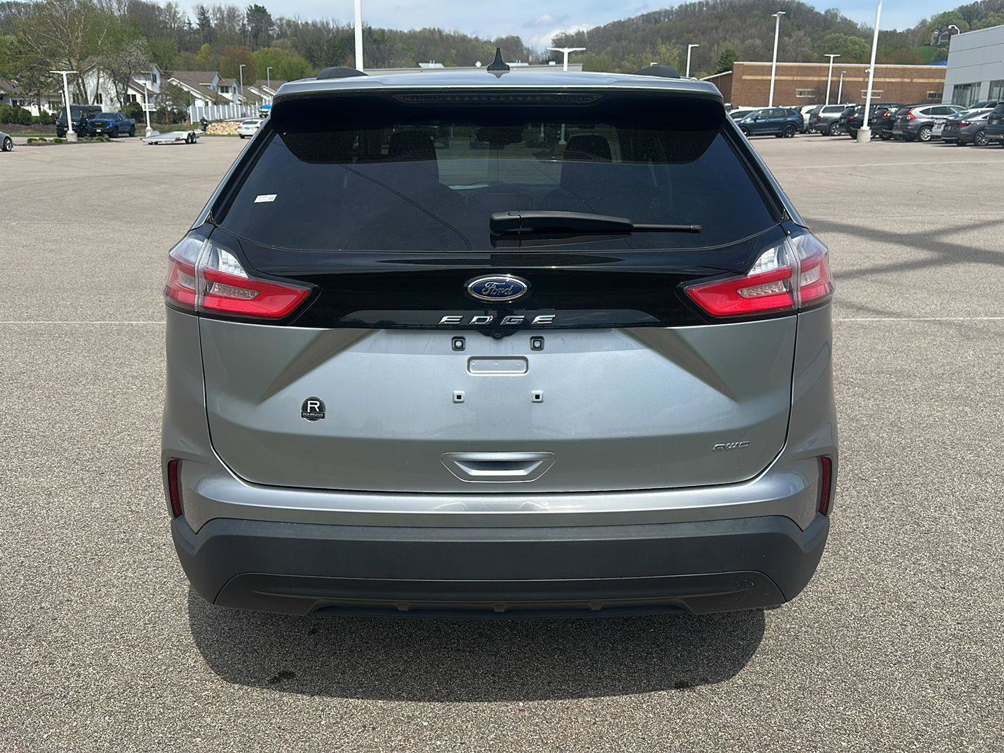 Used 2023 Ford Edge SE AWD/4WD image 4