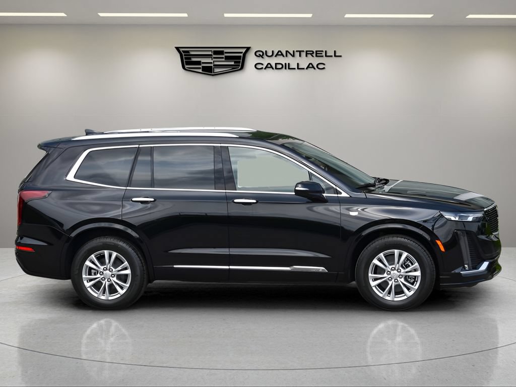 New 2025 Cadillac XT6 Luxury FWD image 3