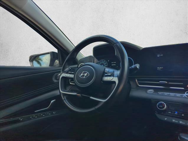 Used 2022 Hyundai Elantra Limited w/ Cargo Package FWD image 29