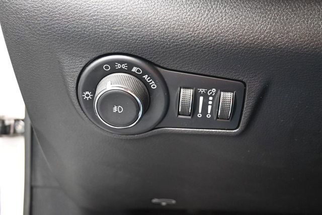 Used 2026 Jeep Compass Limited AWD/4WD image 34