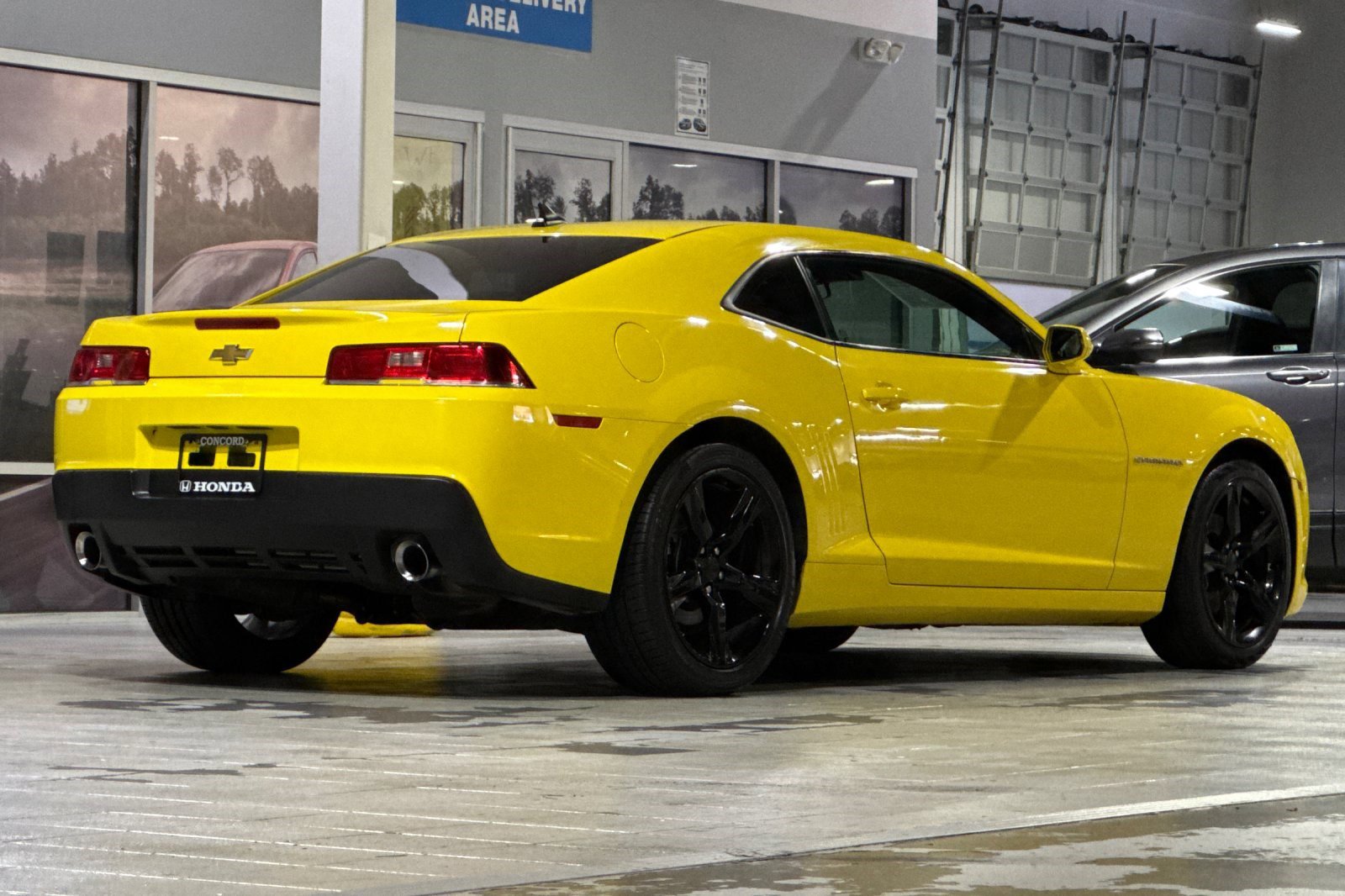 Used 2015 Chevrolet Camaro LT image 8