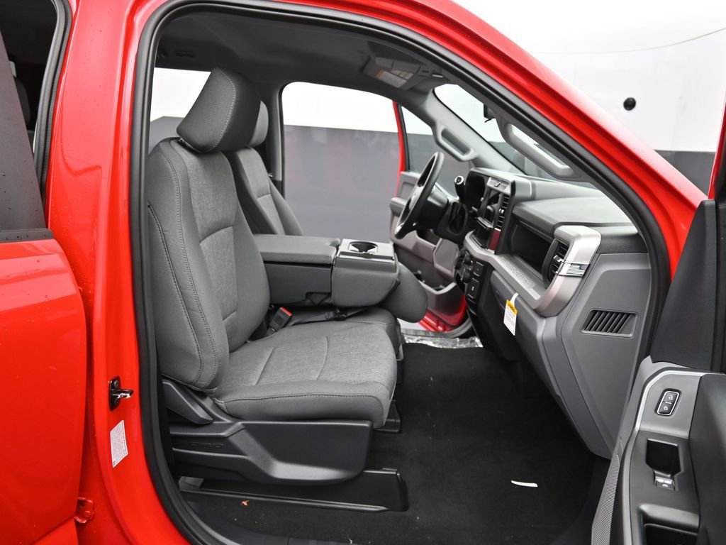 New 2026 Ford F350 4x4 Crew Cab Super Duty image 14