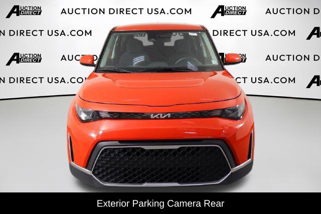 Used 2024 Kia Soul LX w/ Option Group 015 FWD image 2