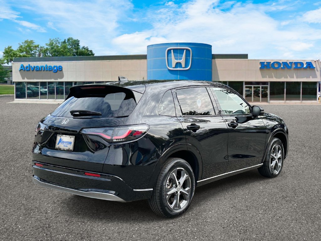 Certified 2024 Honda HR-V EX-L image 4