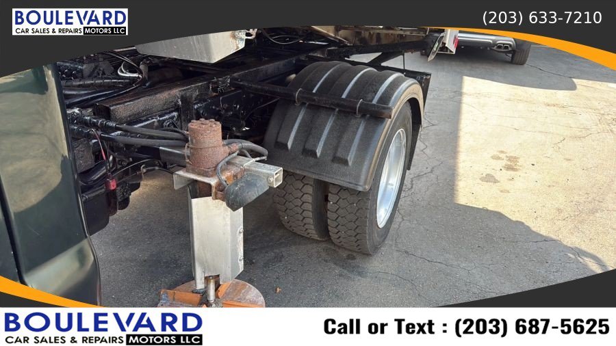 Used 2012 Ford F550 4x4 Regular Cab Super Duty w/ Payload Upgrade Pkg image 25