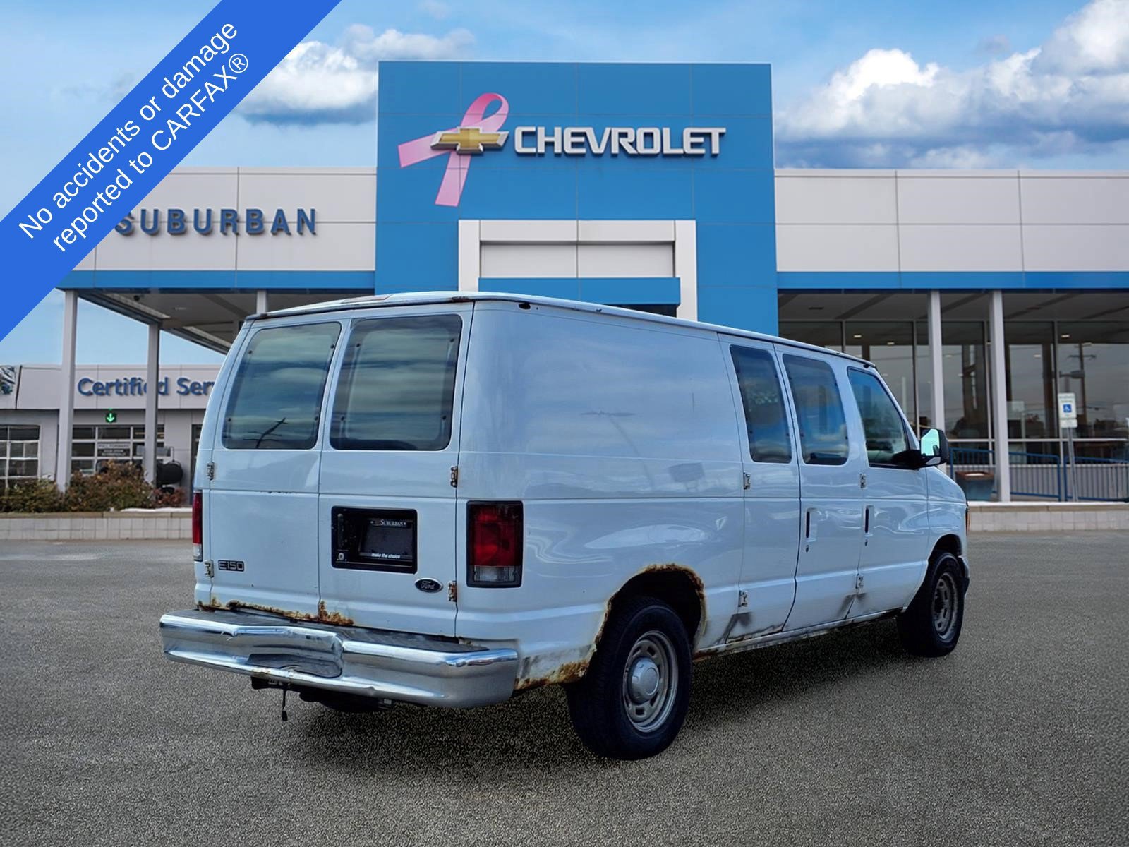 Used 2005 Ford E-150 and Econoline 150 RWD image 4