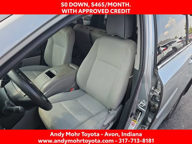 Used 2019 Toyota Highlander LE AWD/4WD image 10