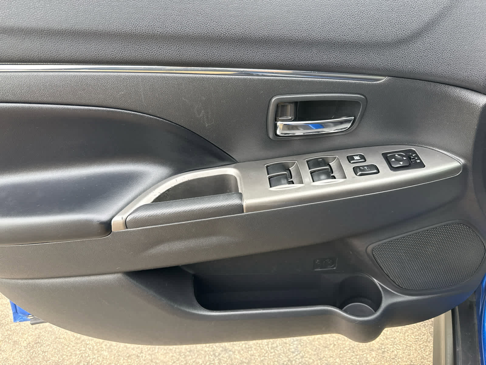 Used 2018 Mitsubishi Outlander Sport SE image 10