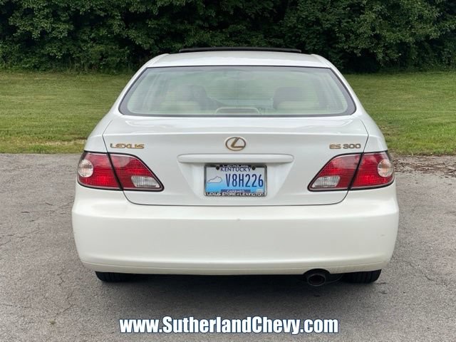 Used 2002 Lexus ES 330 FWD image 6