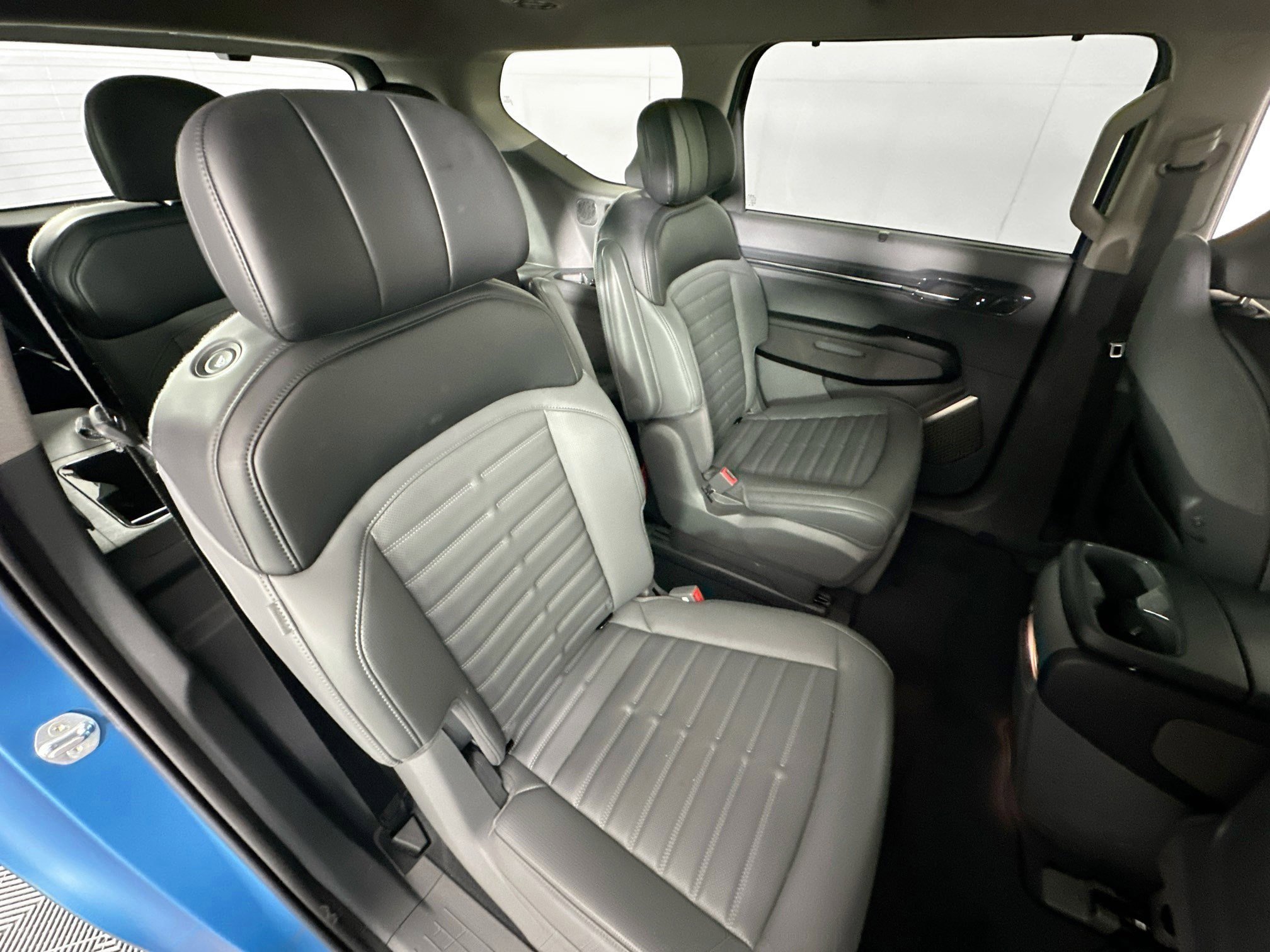 Used 2024 Kia EV9 Land AWD/4WD image 30