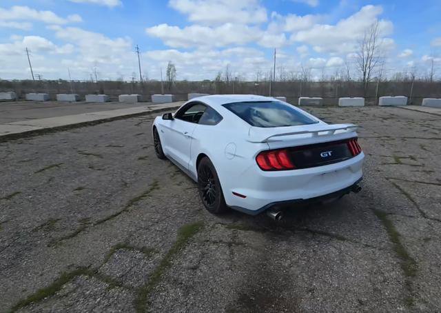 Used 2019 Ford Mustang GT Premium w/ GT Performance Package RWD image 4