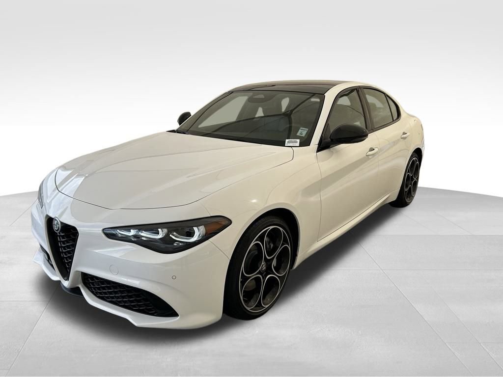 New 2025 Alfa Romeo Giulia w/ Driving Assist Package image 20