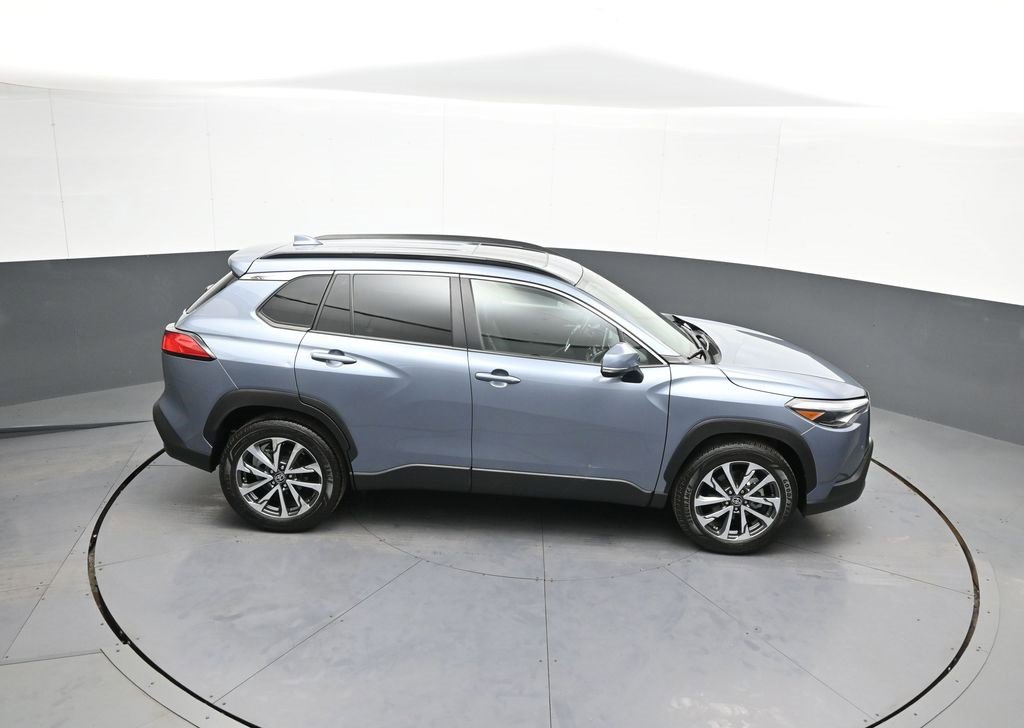 Certified 2023 Toyota Corolla Cross XLE image 37