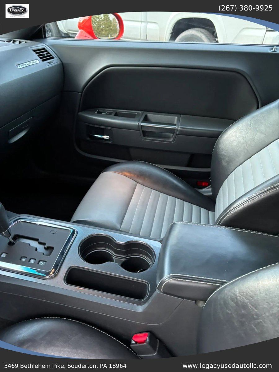 Used 2009 Dodge Challenger R/T RWD image 19