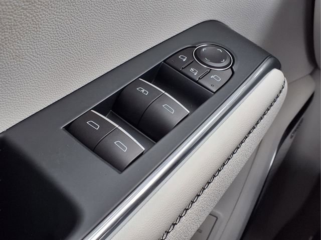 New 2026 GMC Acadia Denali w/ Super Cruise Package image 16