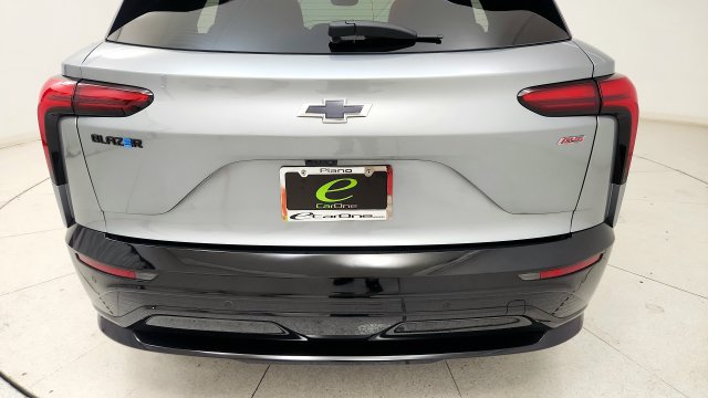 Used 2024 Chevrolet Blazer EV RS RWD image 27