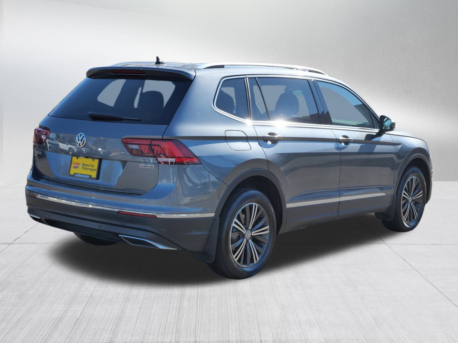 Used 2019 Volkswagen Tiguan SEL image 7