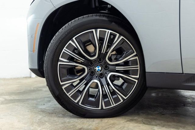 Certified 2025 BMW X3 xDrive30i w/ Premium Package image 28