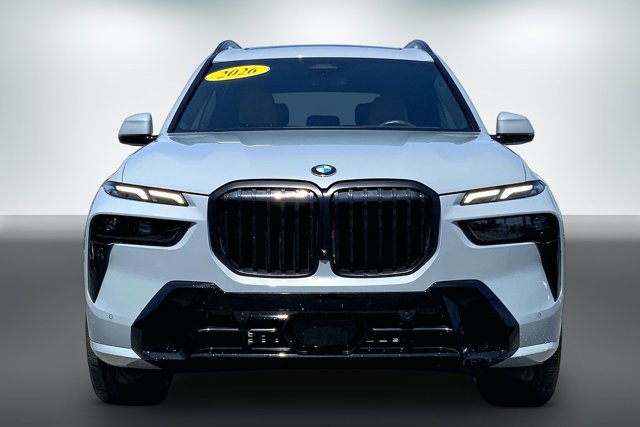 Used 2026 BMW X7 xDrive40i AWD/4WD image 2