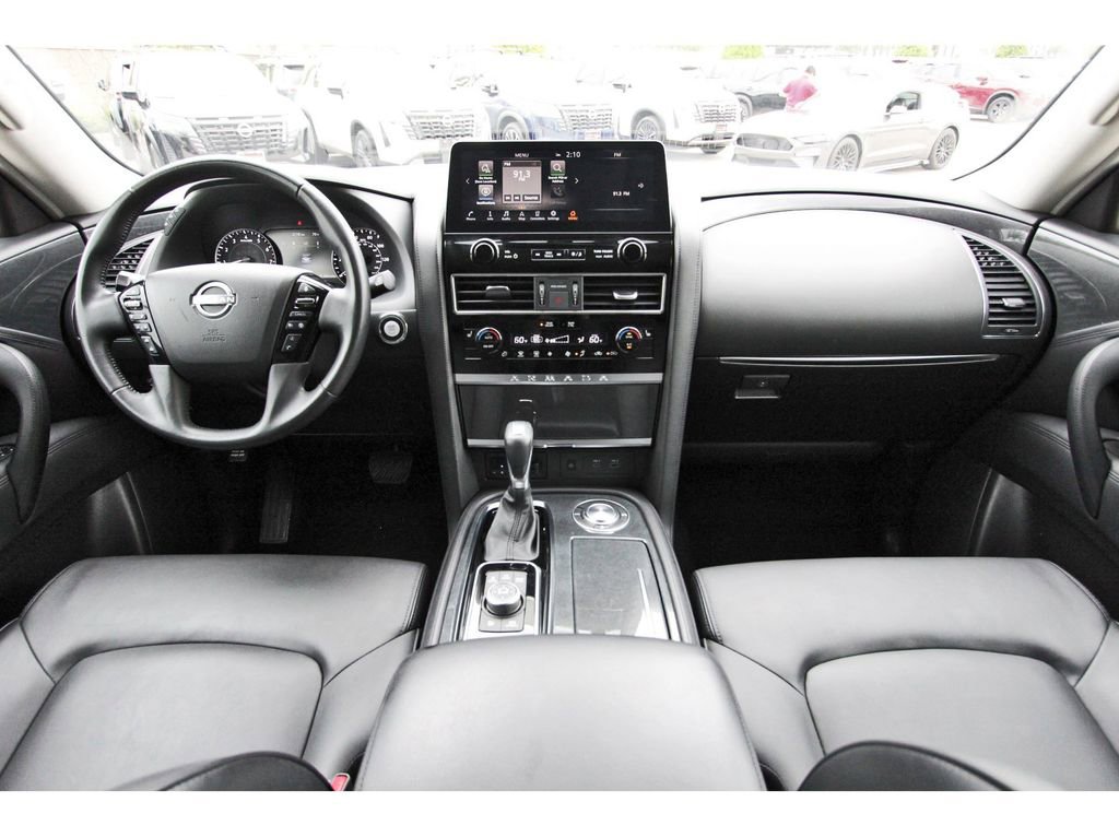 Used 2024 Nissan Armada SV image 7