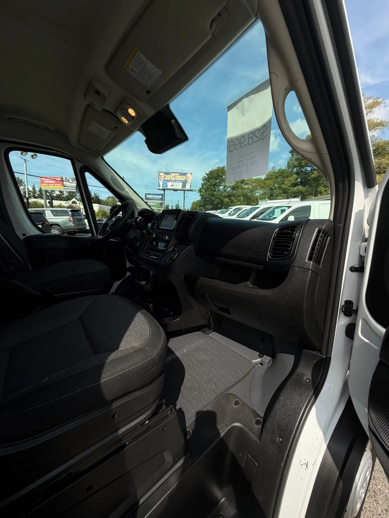 Used 2023 RAM ProMaster 3500 FWD image 27