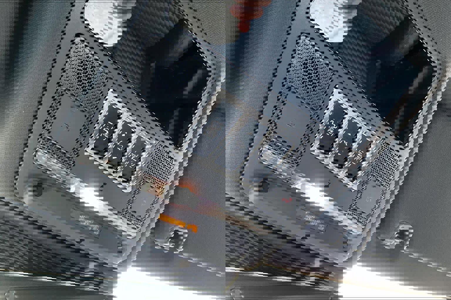 Used 2023 Land Rover Discovery S R-Dynamic image 34