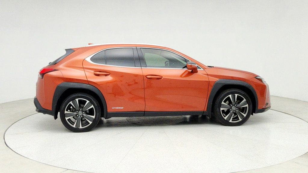 Used 2019 Lexus UX 250h w/ Premium Package image 4