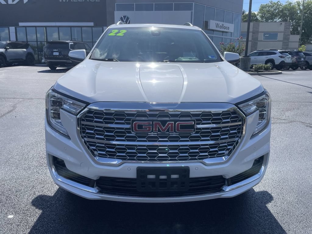 Used 2022 GMC Terrain Denali AWD/4WD image 2