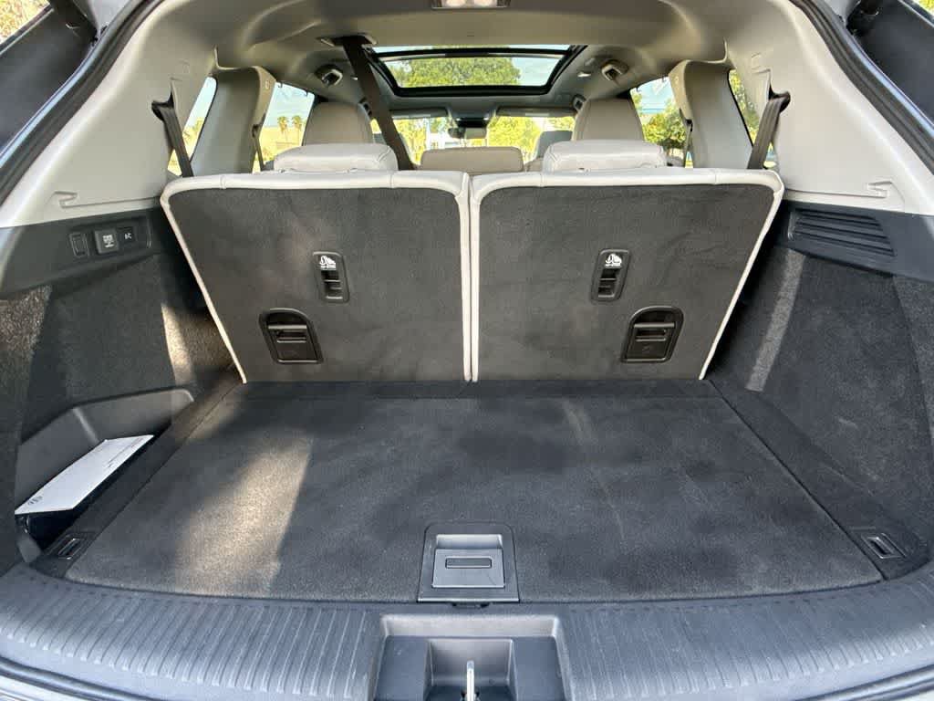 Used 2025 Acura MDX w/ Technology Package FWD image 25