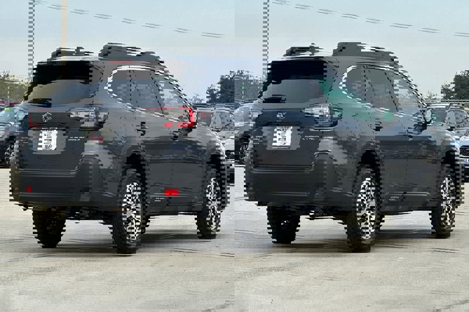 Certified 2025 Subaru Outback Premium image 3