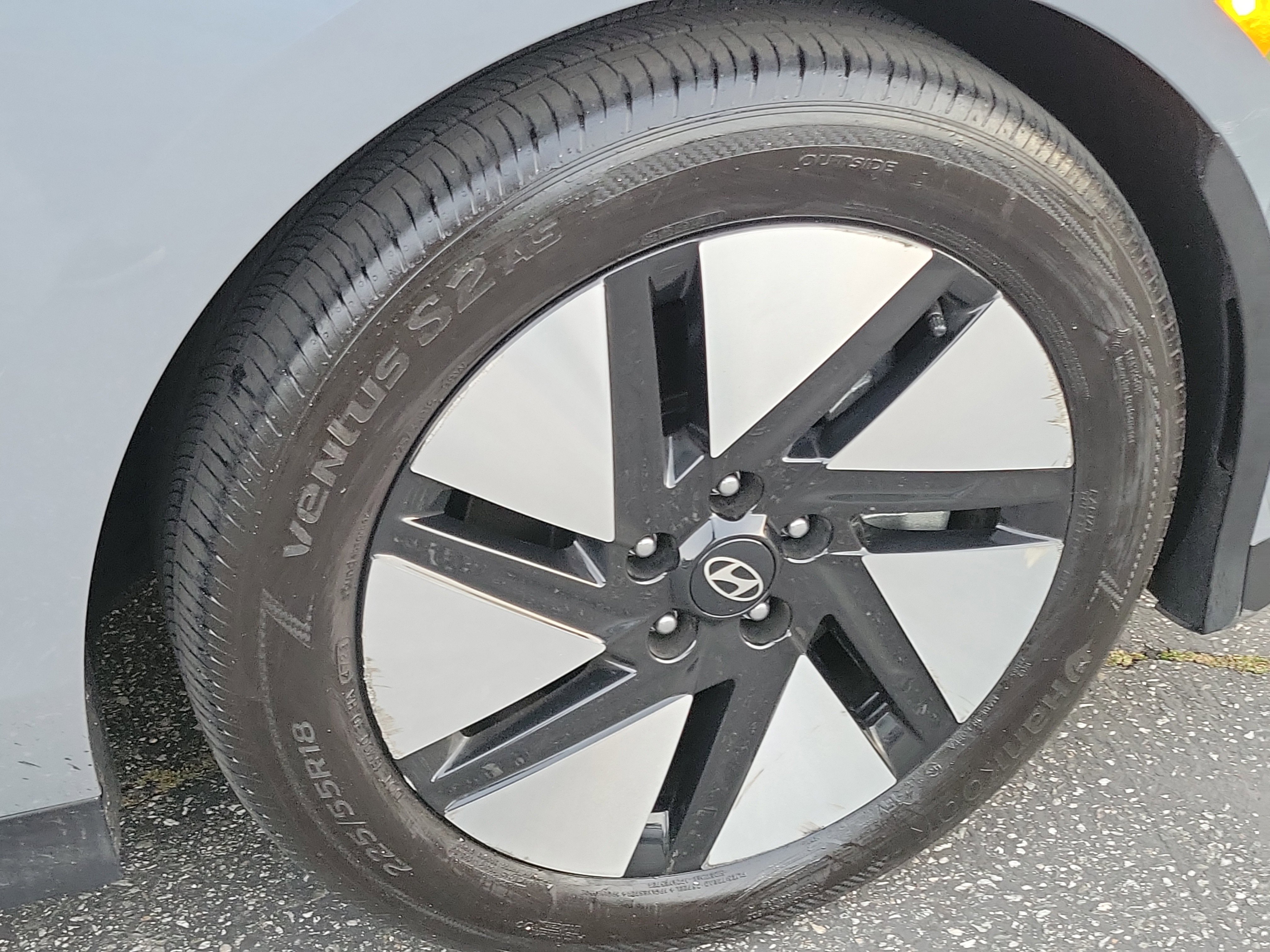 Used 2024 Hyundai Ioniq 6 SE RWD image 25