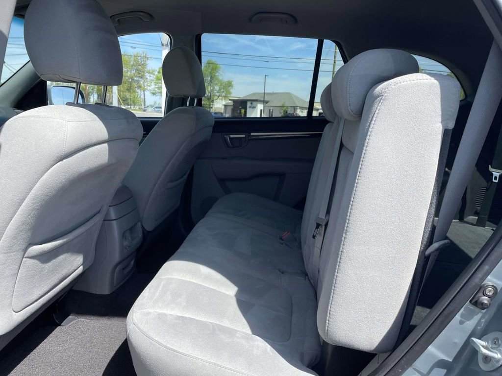 Used 2009 Hyundai Santa Fe SE w/ Touring Pkg 11 image 10