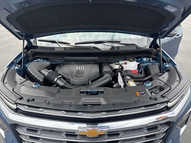 New 2026 Chevrolet Traverse LT w/ Driver Confidence Package AWD/4WD image 24