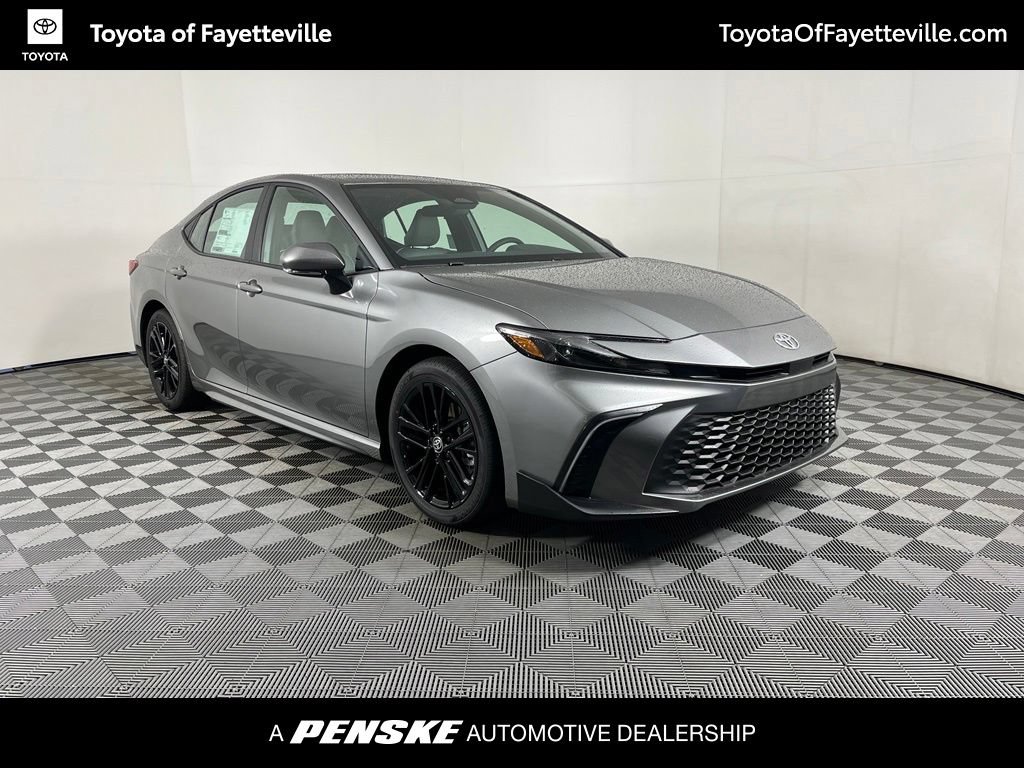 Used 2026 Toyota Camry SE FWD image 15