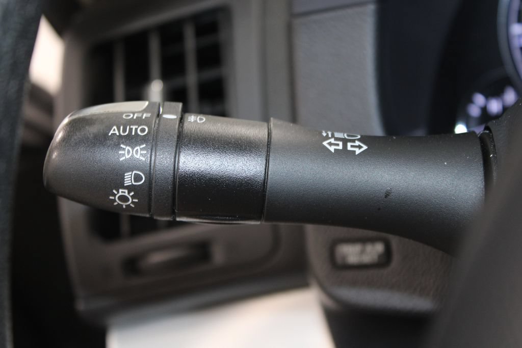 Used 2015 INFINITI Q60 AWD Coupe w/ Premium Package image 34