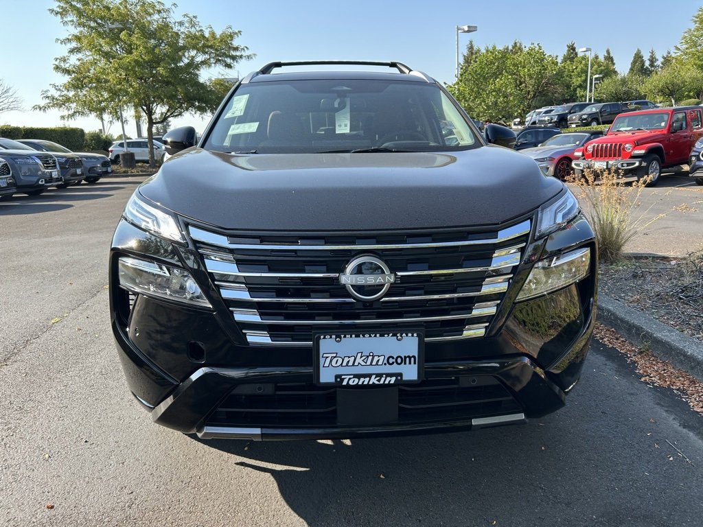 New 2026 Nissan Rogue Platinum image 2
