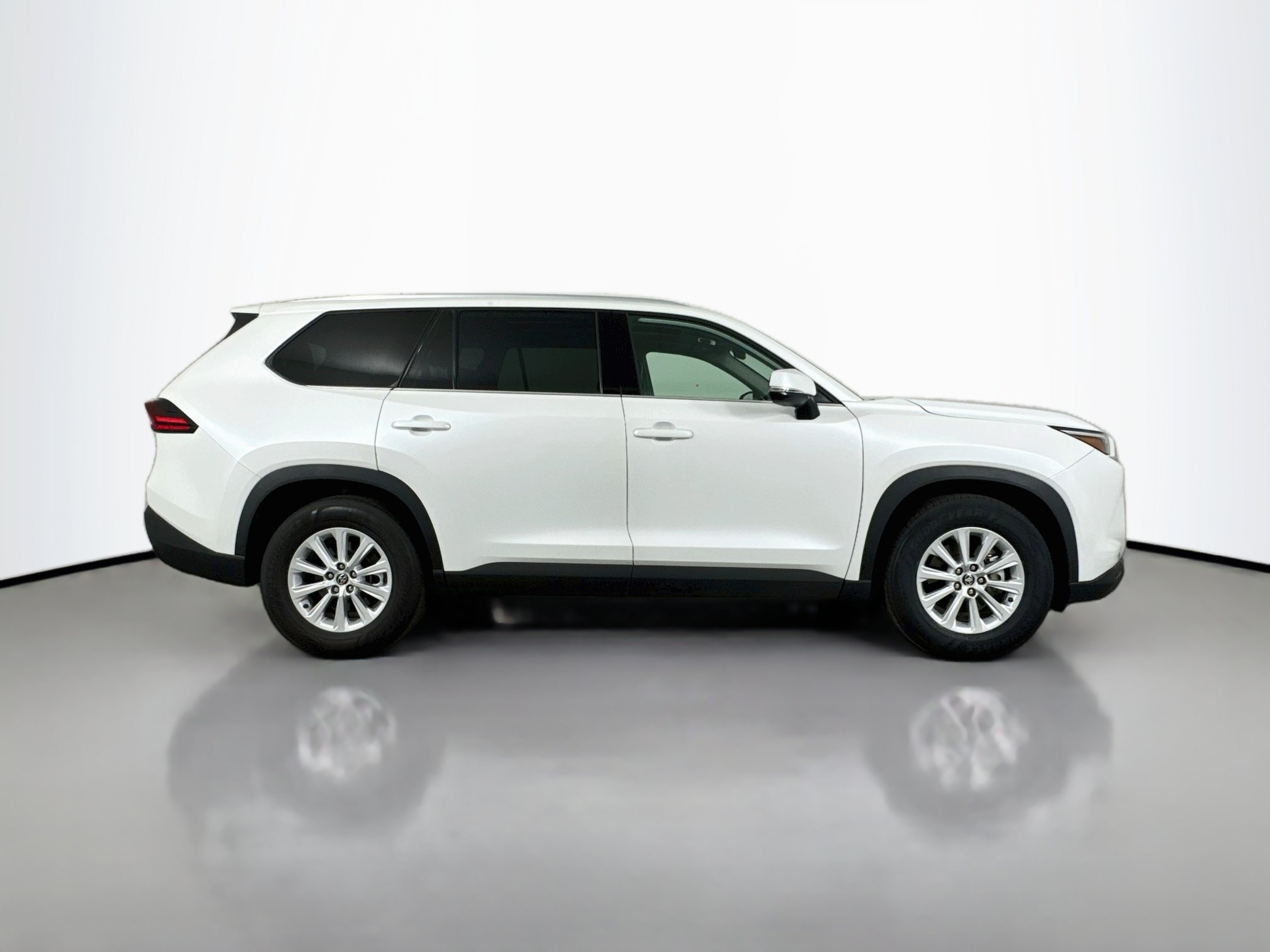 Certified 2025 Toyota Grand Highlander AWD image 8