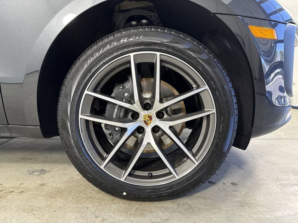 New 2026 Porsche Macan AWD/4WD image 15