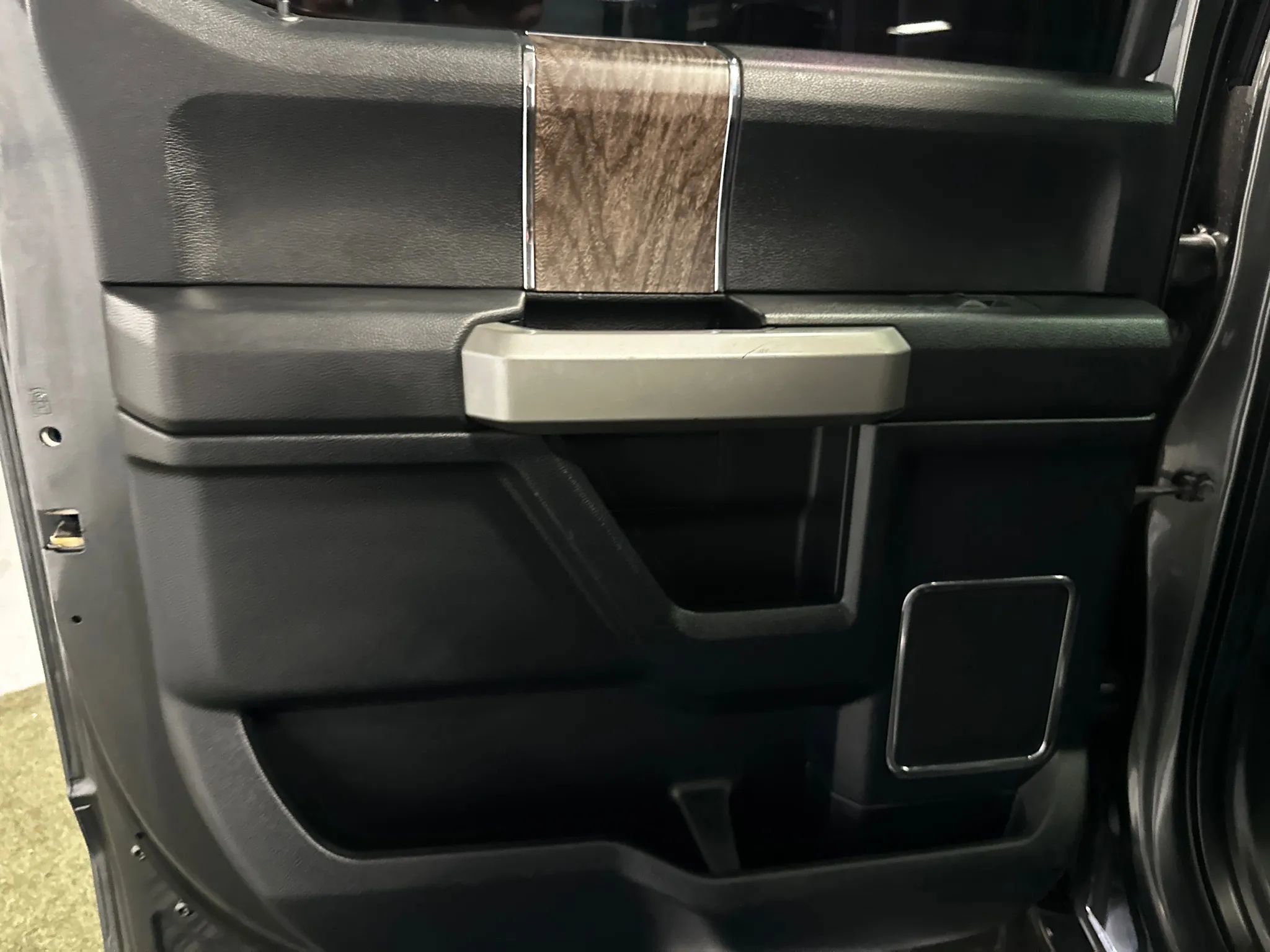 Used 2017 Ford F450 Lariat w/ Lariat Ultimate Package image 17
