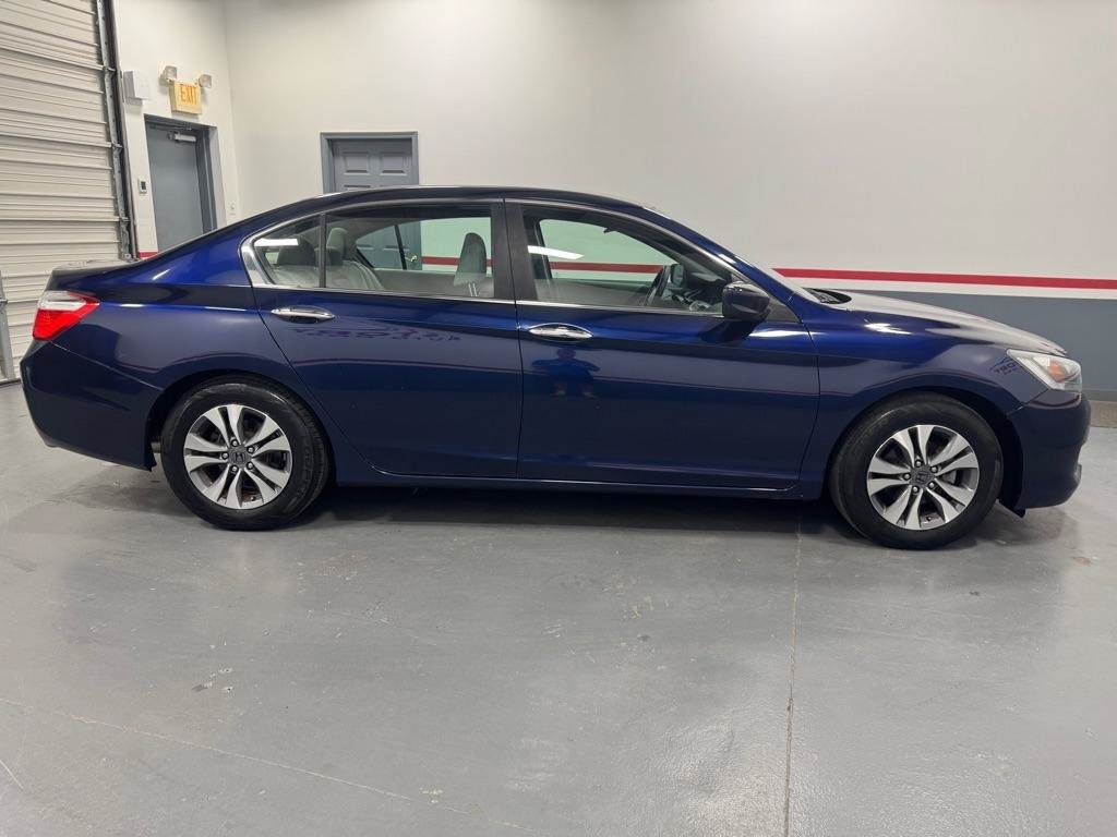 Used 2013 Honda Accord LX image 6