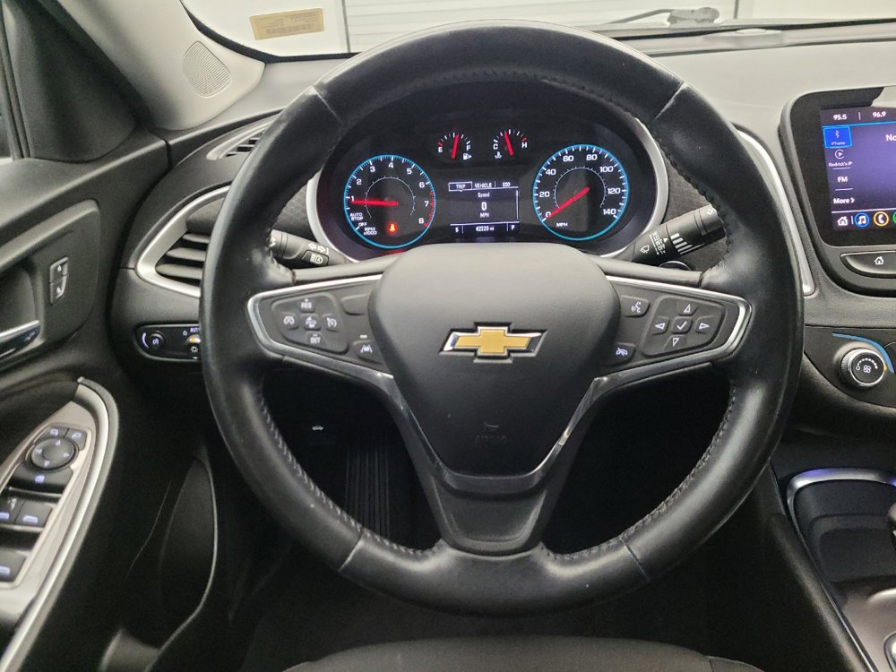 Used 2021 Chevrolet Malibu RS FWD image 22