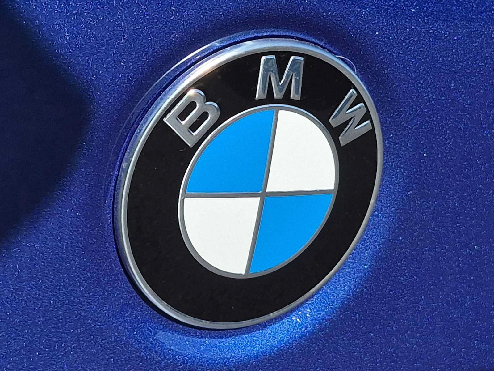 New 2026 BMW 330i xDrive Sedan w/ M Sport Package AWD/4WD image 12