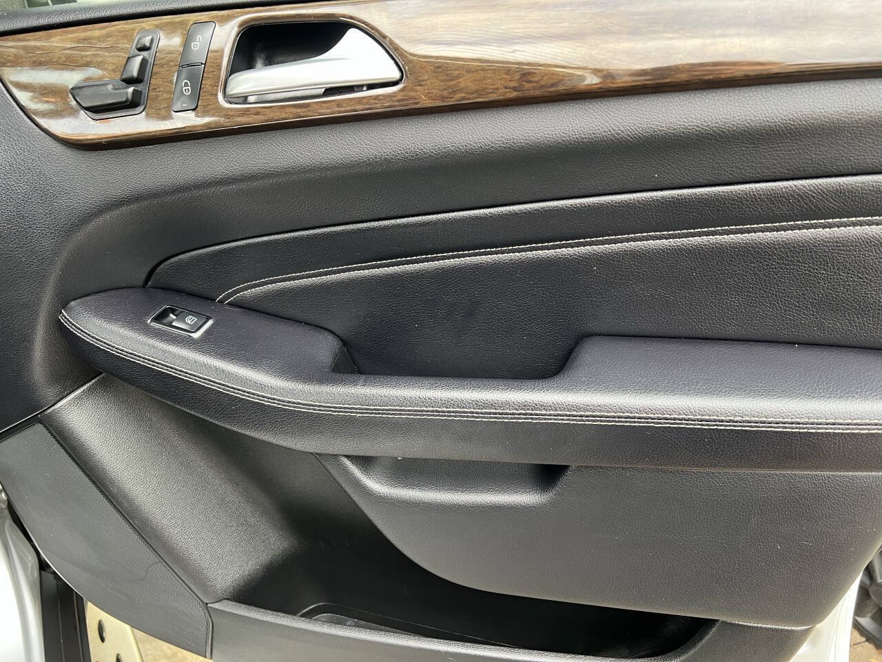 Used 2015 Mercedes-Benz ML 350 4MATIC image 26