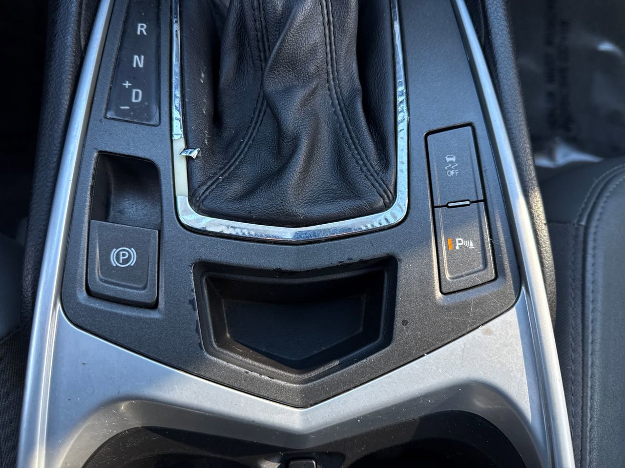 Used 2010 Cadillac SRX Luxury image 21